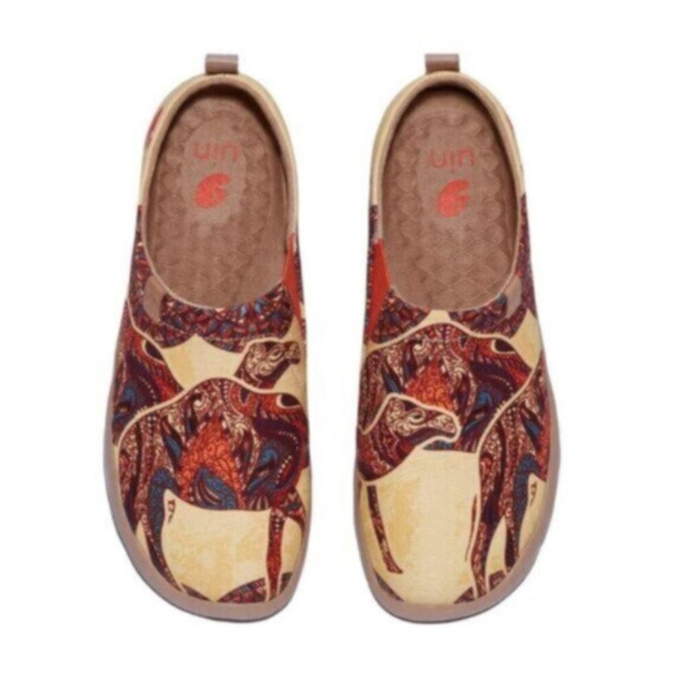 UIN Size 9.5 Slip On Shoes Canvas Comfortable Loafers Middle East Impression